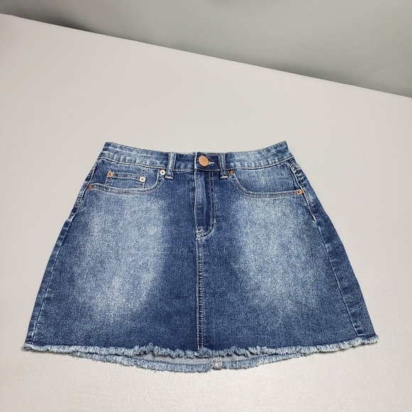 Nobo mid rise raw hem jean skirt size 7 - Picture 9 of 9